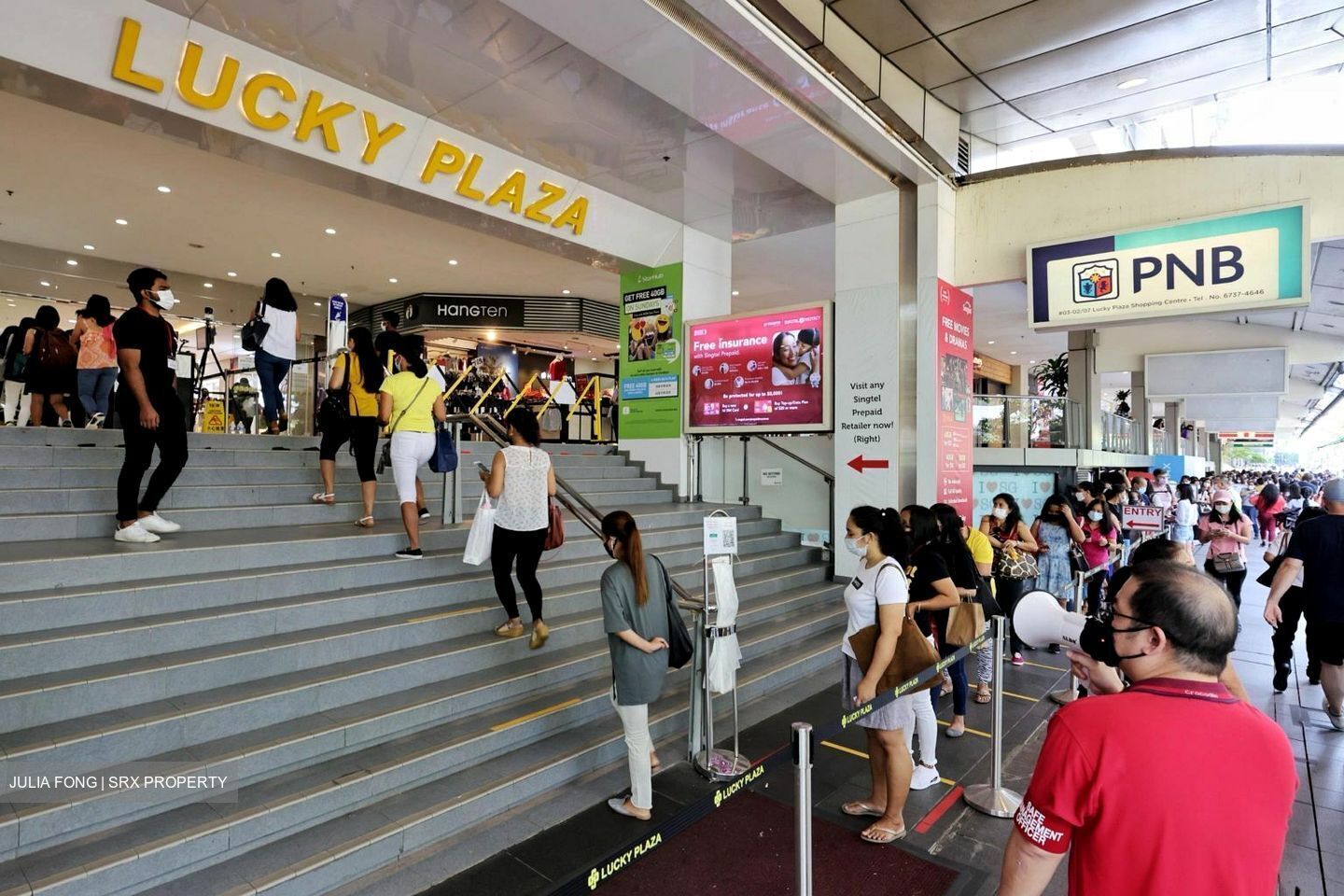 Lucky Plaza (D9), Shop House #455382161